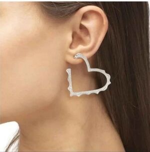 NWT KENDRA SCOTT Silver Heart Earrings